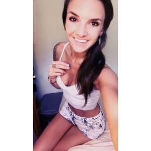 Meet your Posher, Makenzie